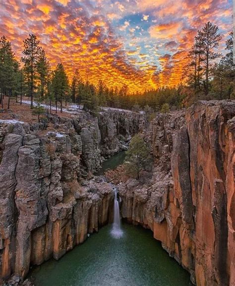 Sunset at Sycamore Falls in Northern Arizona in 2020 | Natural scenery ...