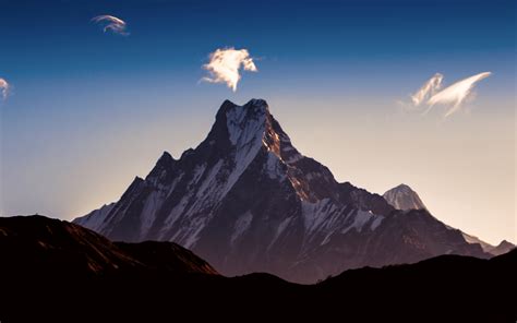 Download wallpaper 1680x1050 dawn, sky, himalaya, mountains, peak, 16: ...