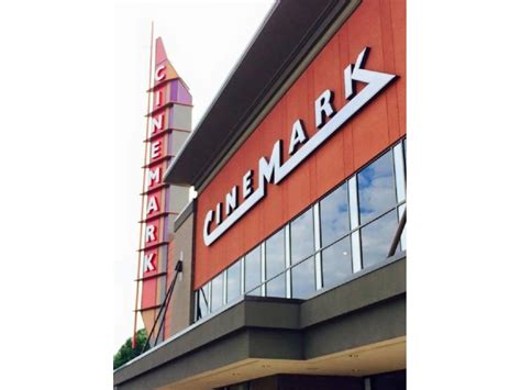 New North Haven Movie Theatre Opens Doors | North Haven, CT Patch