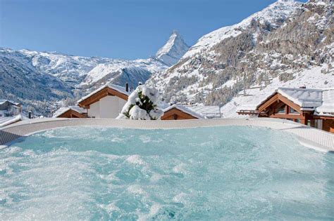 Best Luxury Chalets with Hot Tubs | Leo Trippi