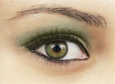 What Colors Does the Term 'Hazel Eyes' Normally Constitute? - Beautisecrets