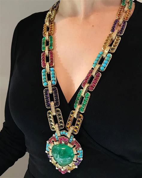 #pendantdiamondnecklaces (With images) | Bulgari jewelry, Bvlgari jewelry, Beautiful necklaces