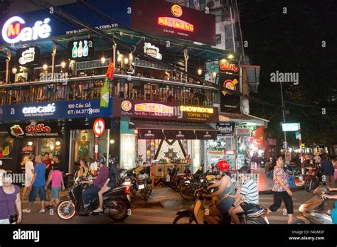 Hanoi old quarter at night, city centre,Vietnam,Asia Stock Photo - Alamy