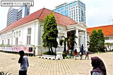 Visiting the National Gallery of Indonesia (Galeri Nasional Indonesia) - Jakarta Travel Guide