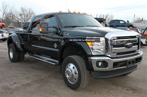 Black Ford F-550 | Ford f250, Towing mirrors, F250