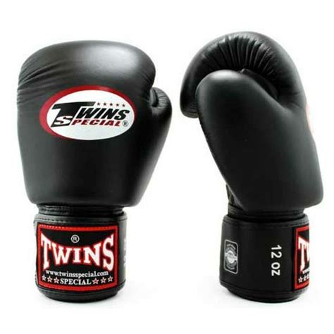 Different Types of Boxing Gloves & What They're Made Of | FightCamp