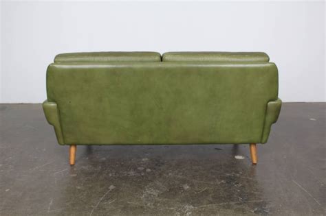 Mid-Century Modern Green Leather Loveseat by Skippers Mobler at 1stDibs | vintage mid century ...