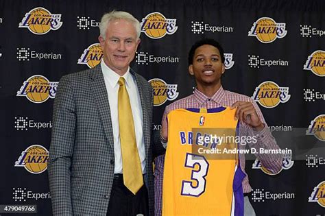 23 Lakers Gm Mitch Kupchak Stock Photos, High-Res Pictures, and Images - Getty Images