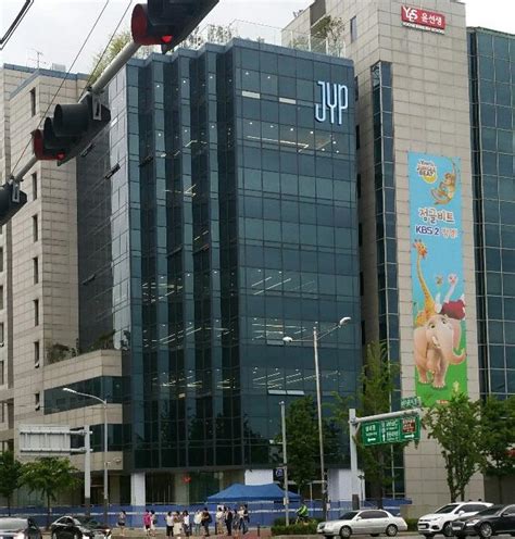 Fans Of JYP Groups Might Find Life Easier Following The Company's New ...