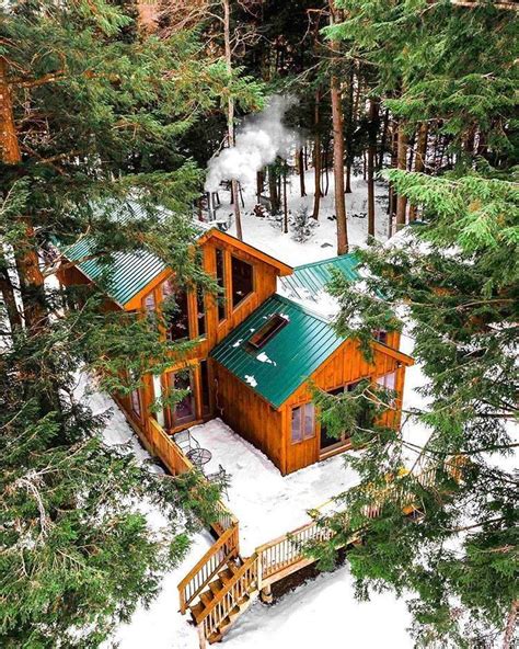 theadventurouslife4us:“Winter cabin 🙏🌍Adirondack Mountains - 📸 Kyle Finn Dempsey” | Wood house ...