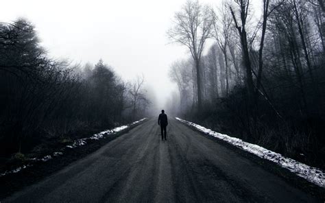 Download wallpaper 1280x800 silhouette, alone, sad, road, black and white widescreen 16:10 hd ...