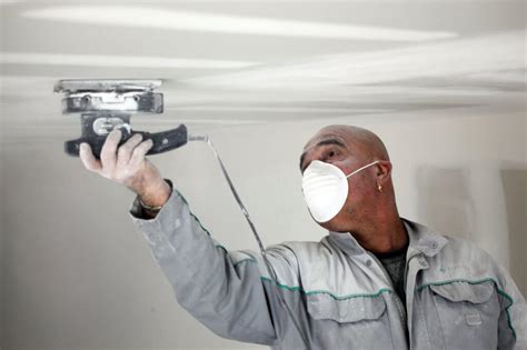 Wet & Dry Drywall Sanding Tips [2023] • Tools First