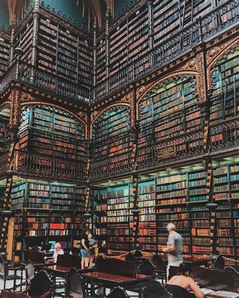 These 20 Libraries Around the World Look Like a Harry Potter Set | Old libraries, Library ...