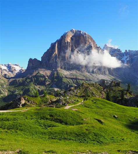 Cortina d’Ampezzo Hiking Tour in the Dolomites | 57hours