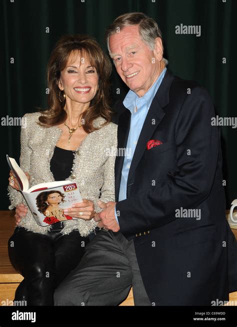 Susan Lucci, Helmut Huber at in-store appearance for Susan Lucci ALL MY ...