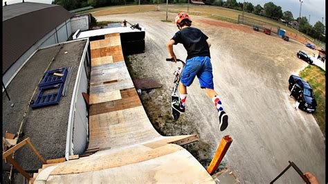 SKATEPARK MEGA RAMP IN CANADA! - YouTube