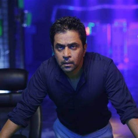 Arjun Sarja Wiki, Biography, Age, Wife, Movies, Images - News Bugz