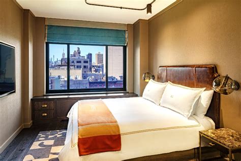 Luxury Hotel Rooms & Suites in NYC | Soho Grand Hotel