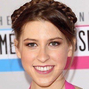 Eden Sher - Age, Family, Bio | Famous Birthdays