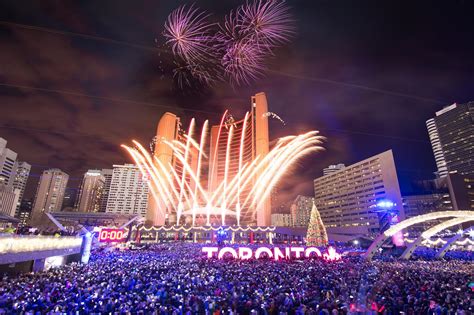 Happy New Year Toronto! Fireworks at Nathan Philips Square : r/toronto