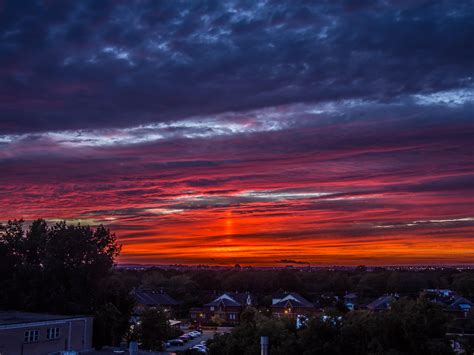 Sunset over Montreal, Quebec [4588x3441] (OC) : r/SkyPorn