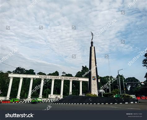 Tugu Kujang Bogorbogorindonesia Take November 242020tugu Stock Photo 1887611494 | Shutterstock