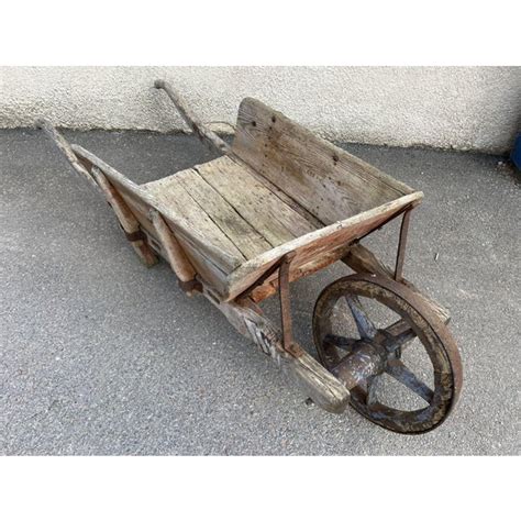 Antique Wheelbarrow | Chairish