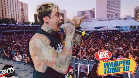 Falling In Reverse - "Losing My Life" LIVE! @ Warped Tour 2018 - YouTube