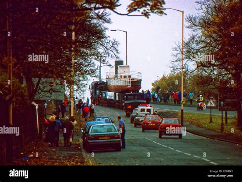 Parsons Turbinia move to Discovery Museum 1995 Stock Photo - Alamy