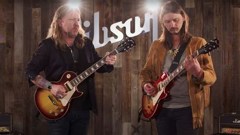 Watch Devon Allman and Duane Betts tear it up on a pair of new Gibson ...