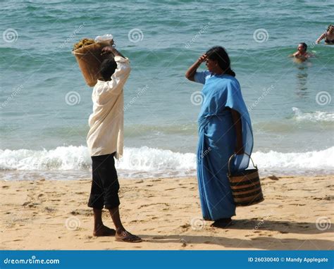 People on Beach after Tsunami 2004 Editorial Image - Image of disaster ...