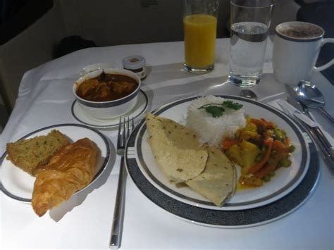 Review: Singapore Airlines A380 Suites Singapore - Sydney