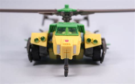 The Toy Museum: Autobot Springer Transformers 30th Vehicle Modes