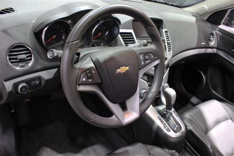 New 2016 Chevy Cruze To Sell Alongside Older 'Cruze Limited'