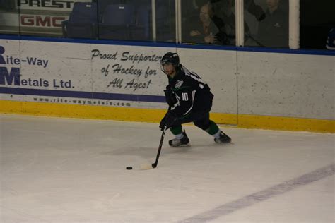 Surrey Eagles vs. Langley Chiefs | Hayden Trupp of the Surre… | Flickr