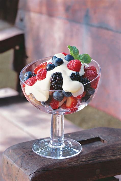 50 Fresh Berry Desserts For Every Summer Occasion | Berries recipes, Coctails recipes, Tequila ...