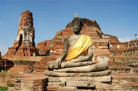 Ayutthaya - the Abandoned City of Old Thailand - Adventure Catcher