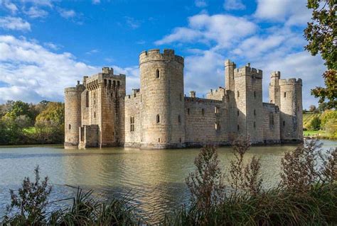 Best Castles in South England - Historic European Castles