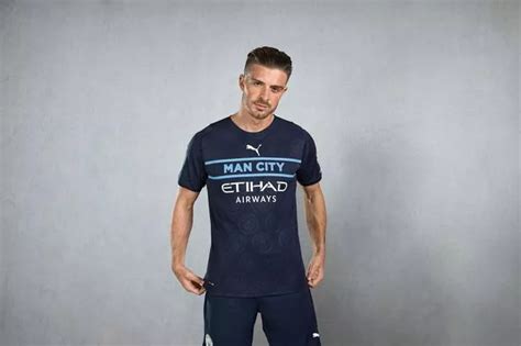 Man City unveil unusual new Puma 2021/22 third kit - Manchester Evening News