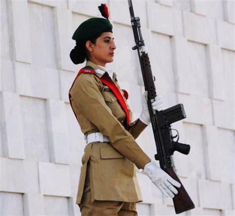 Pakistan Military Academy: Cadets of PMA Kakul mount guard at Quaid's Mazar