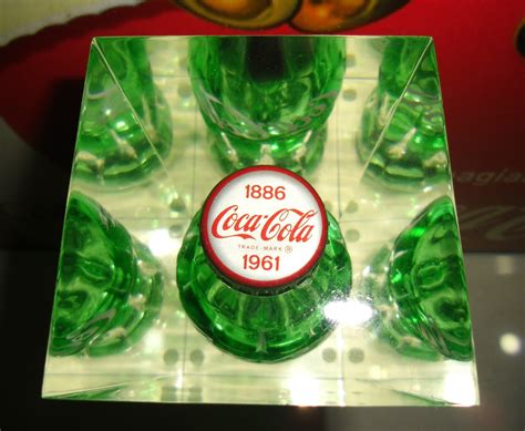 Coca-Cola 75th Anniversary 1886-1961 6.5oz Glass Bottle Encased USA 1961 | Redlabels-Heritage