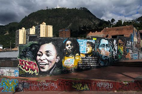 Graffiti Tour Bogotá – Republica Hostel