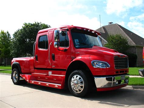 IMG_1157 | Freightliner semi-pickup truck in Frisco Texas. I… | Flickr