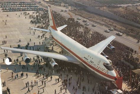 Boeing 747 Aircraft Airliner Facts, Dates, Pictures and History - New ...