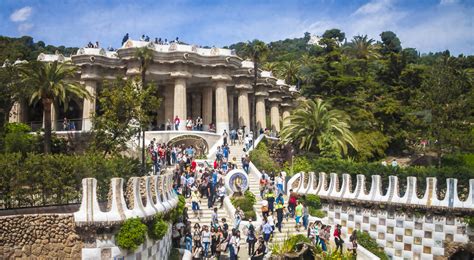 Things To Do In Barcelona - The Park Guell - Sant Jordi Hostels