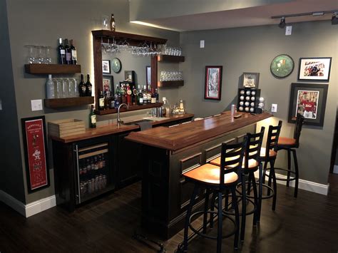 Pin by McGraw Milhaven on My wood projects | Man cave home bar ...