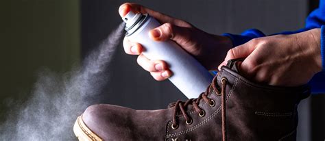 10 Best Shoe Protector Sprays In 2020 [Buying Guide] – InStash