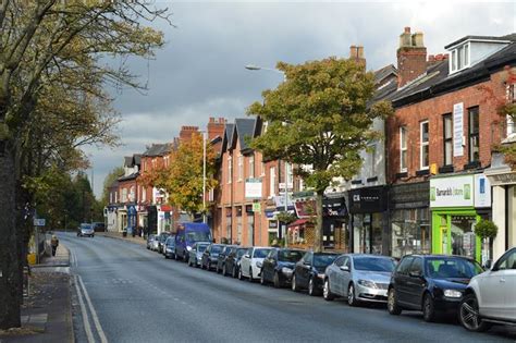 Alderley Edge Area Guide UK | Houser