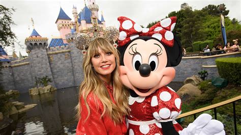 Supermodel Heidi Klum Debuts Designer Minnie Mouse Ear Headband at Disney Parks | Disney Parks Blog