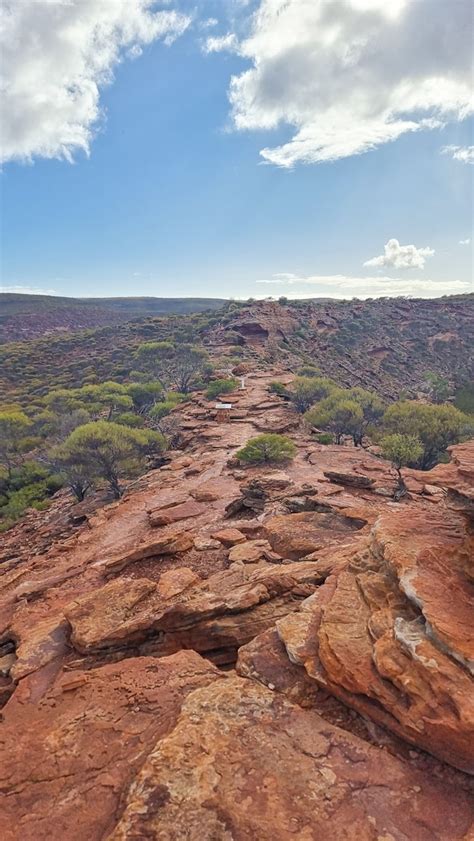 HOW TO HIKE THE LOOP AND NATURES WINDOW TRAIL KALBARRI NATIONAL PARK